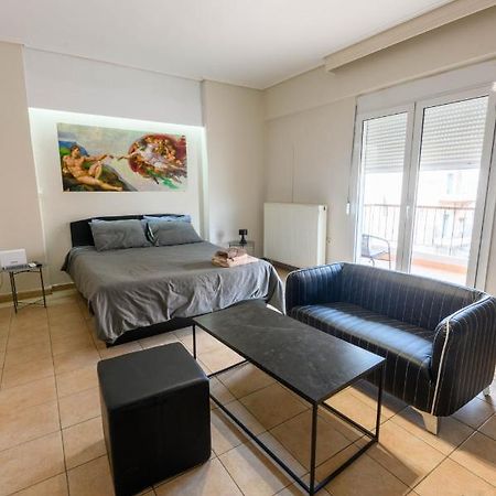 Central Apartments 1 With Parking ラリサ エクステリア 写真